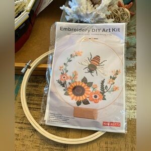DIY Embroidery Art Kit with Floral and Bee Design
